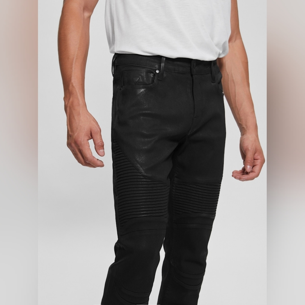 Guess Men's Slim Tapered Pin Tuck Moto Jeans.34R
